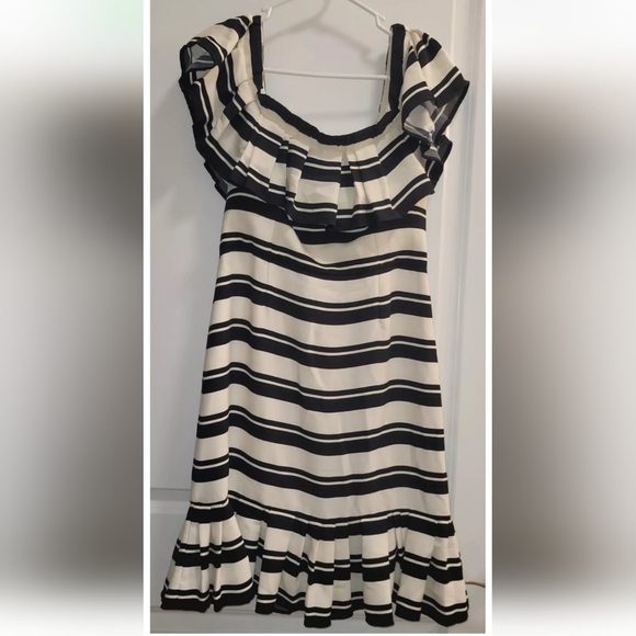 💃 Halston Heritage Striped Party Dress | Size 6 | NWOT - Picture 1 of 4